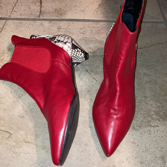 Diane B Fabulous Red Ankle Boots Size 36 - Picture 9 of 9
